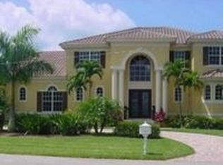 510 Bow Line Dr, Naples, FL 34103