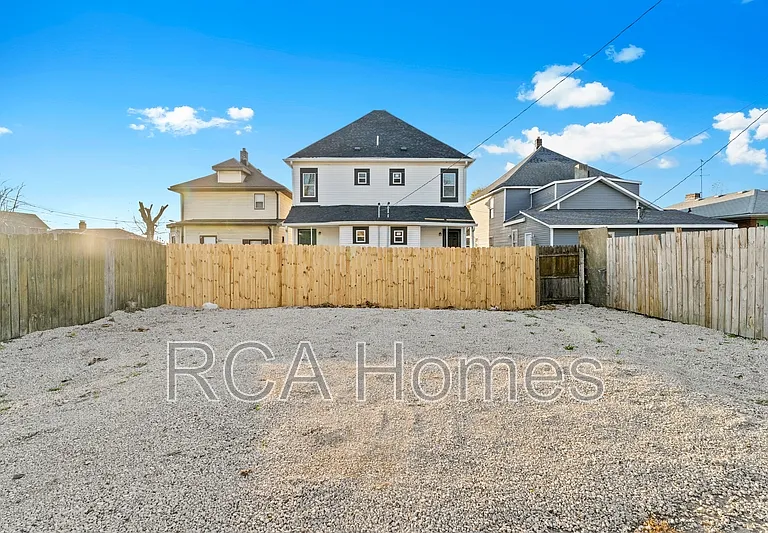 21 N Gray St #N — Photo 11