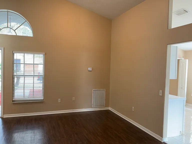 1527 Firewheel Dr — Photo 4