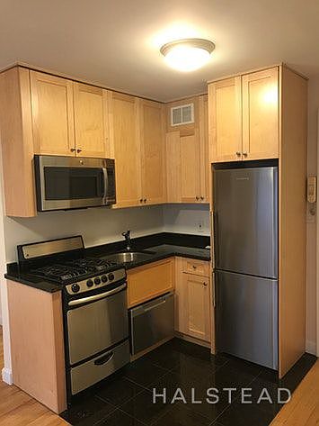 1st image of 569 3rd Ave APT 3