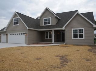 4526 N Habitat Way, Appleton, WI 54913