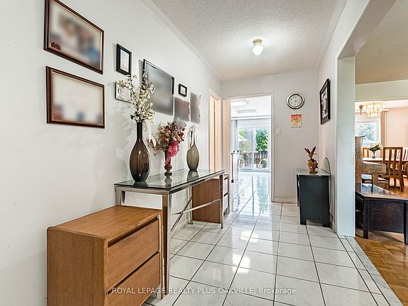 5th image of 1520 Roseway Dr