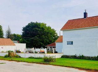 103 S Akir St, Latimer, IA 50452