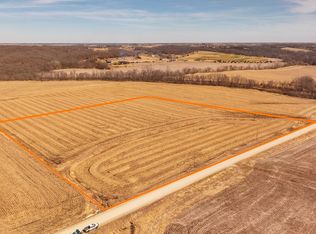 1001 580th St, Lacona, IA 50139