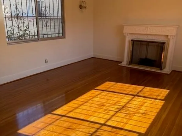 5015 Franklin Ave, Los Angeles, CA 90027