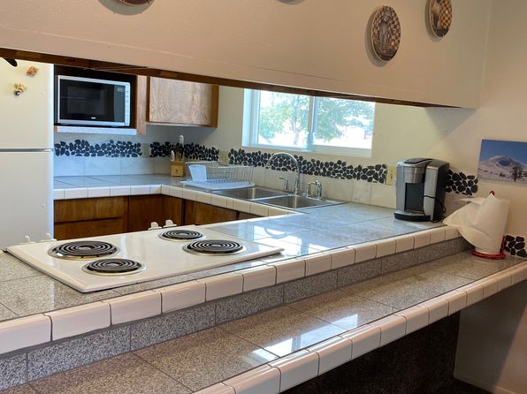 131 Valley View Dr, Lander, WY 82520
