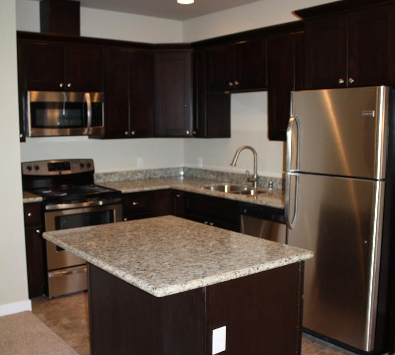 1st image of 630 N Trafton St APT E