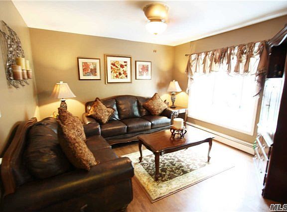 3rd image of 76 Granada Cir