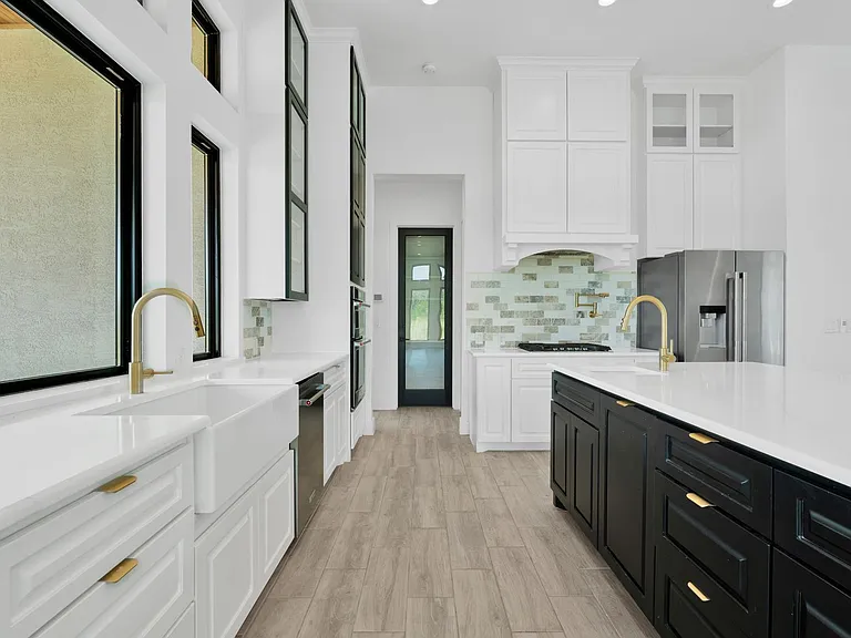 364 Private Road 2771 — Photo 3