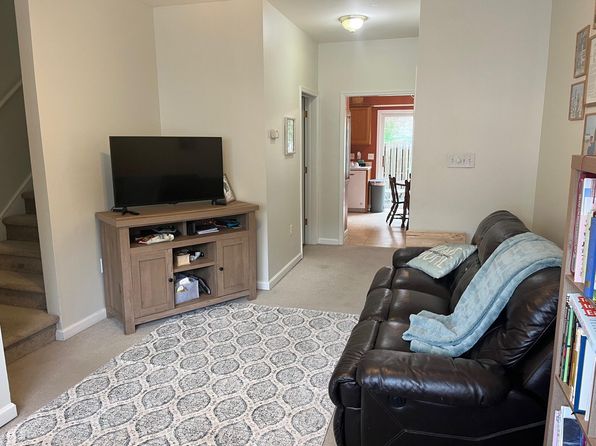 25-2 Beverly Ct, Lexington, VA 24450