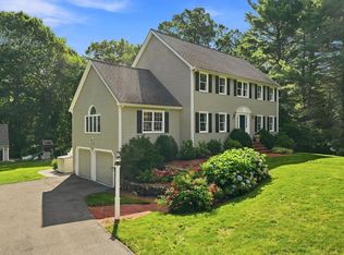 9 Kathy Dr, Foxboro, MA 02035