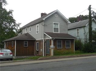 1655 Pulaski Rd, New Castle, PA 16105