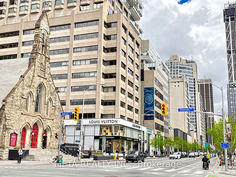 200 Bloor St W #2502 — Photo 48