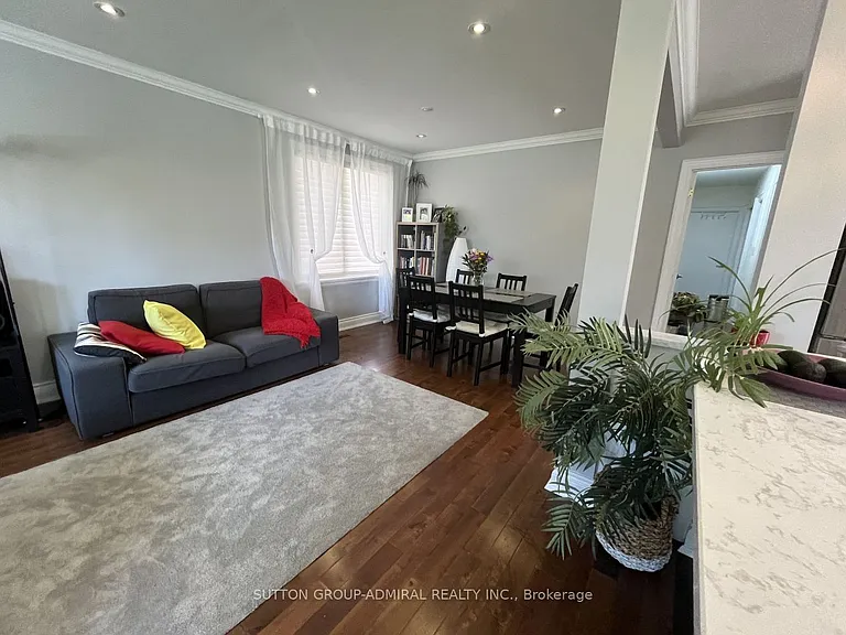 81 Searle Ave — Photo 5
