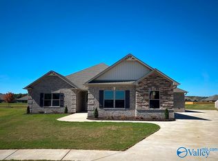 25471 Capshaw Rd, Athens, AL 35613