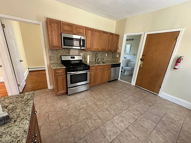 83 W 47th St #3 — Photo 3