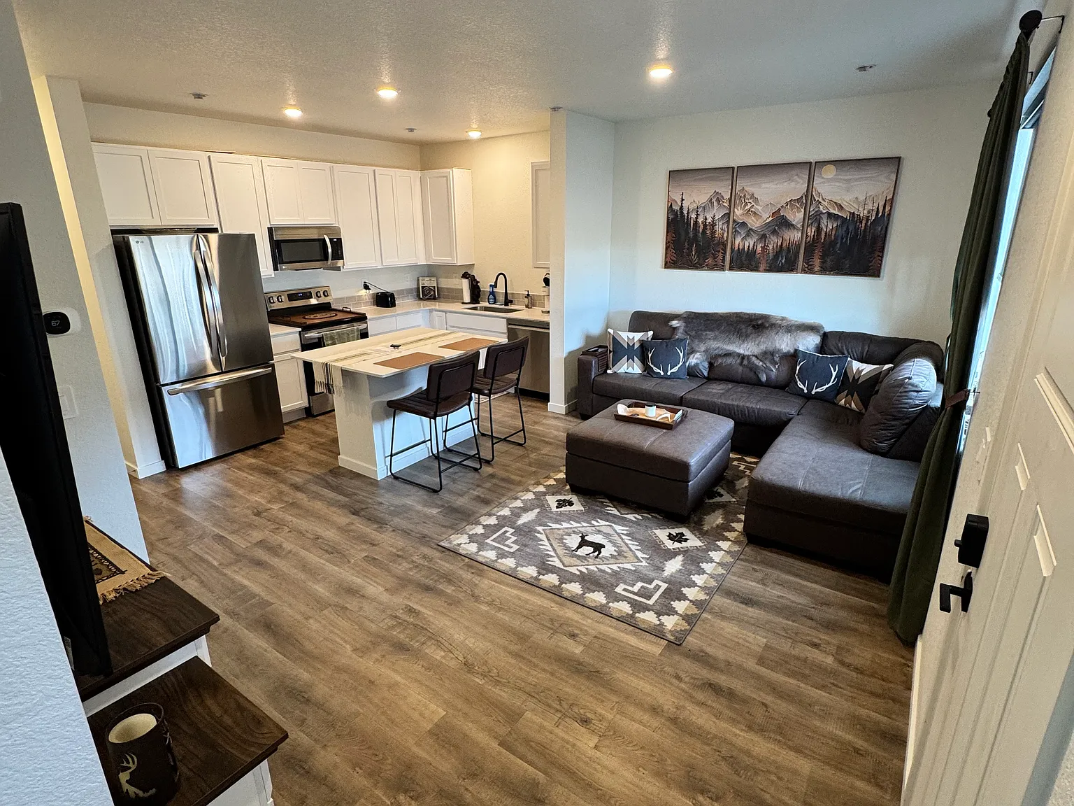 2 bed, 2.5 bath, 1040 sqft, $2,250 — Photo 4
