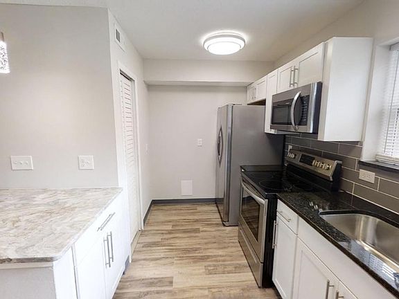 5th image of 3183 Dorris Ave APT 1