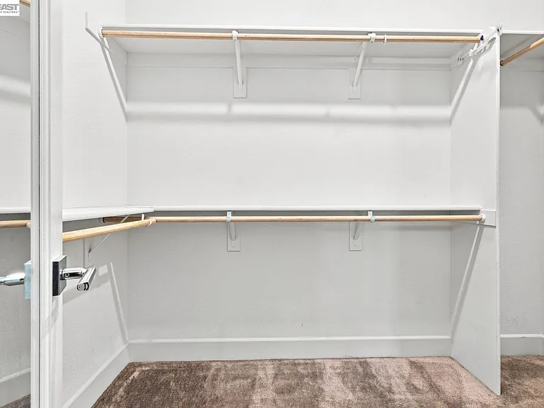 33 W Roccolino Ln — Photo 46