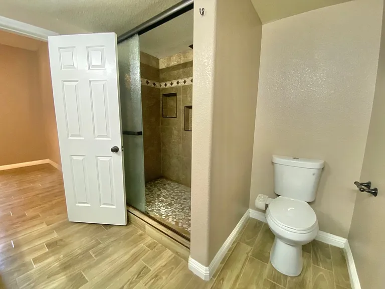 2000 Turquoise Ridge St #204 — Photo 27