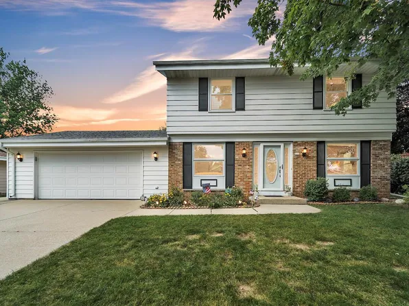 112 West Althea DRIVE, Grafton, WI 53024