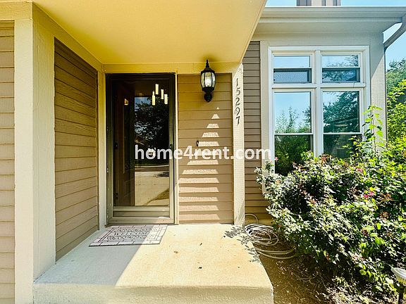 3rd image of 15297 Newton Dr