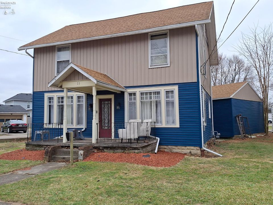 1st image of 11 Oak St