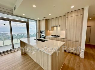 238 Leon Ave #2004, Kelowna, BC V1Y 0N6