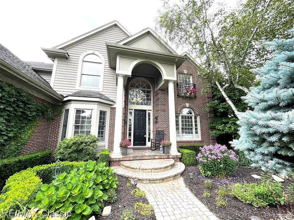 1st image of 5139 Parkgate Dr