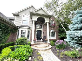 5139 Parkgate Dr, Commerce Township, MI