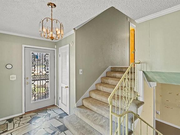 3rd image of 3340 Birchwood Dr