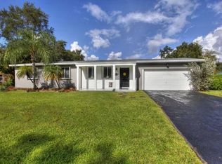 17250 SW 84th Ct, Palmetto Bay, FL 33157