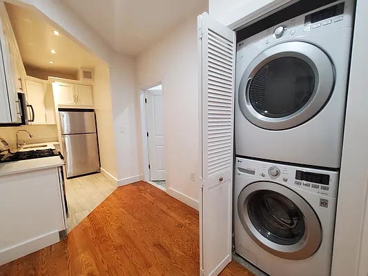 Rented by Compass | media 9