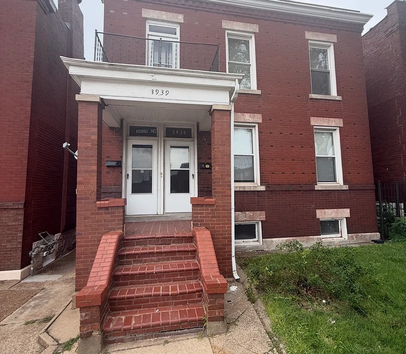 2 bed, 985 sqft, $1,260 — Photo 1