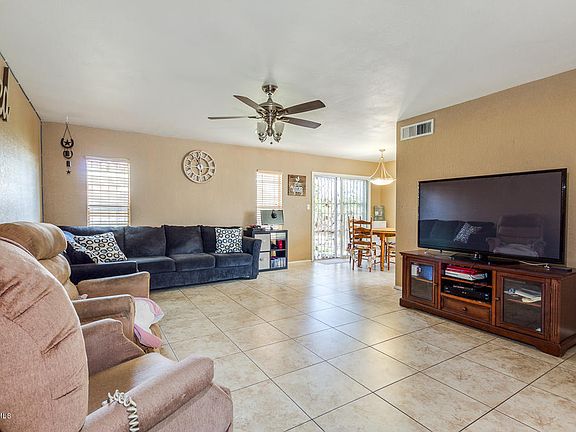 4th image of 7228 W Windsor Blvd