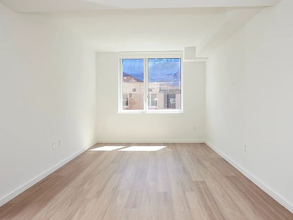 3rd image of 266 W 96th St #1504