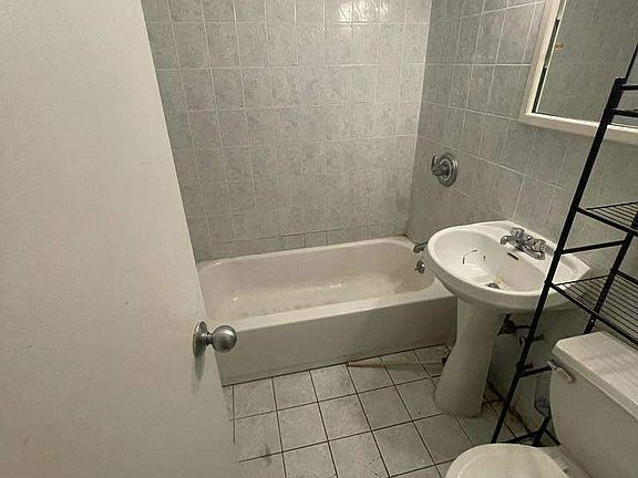 2nd image of 237 E 33rd St #4AA
