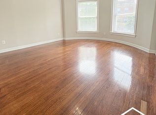 4013 S Calumet Ave #2S, Chicago, IL 60653
