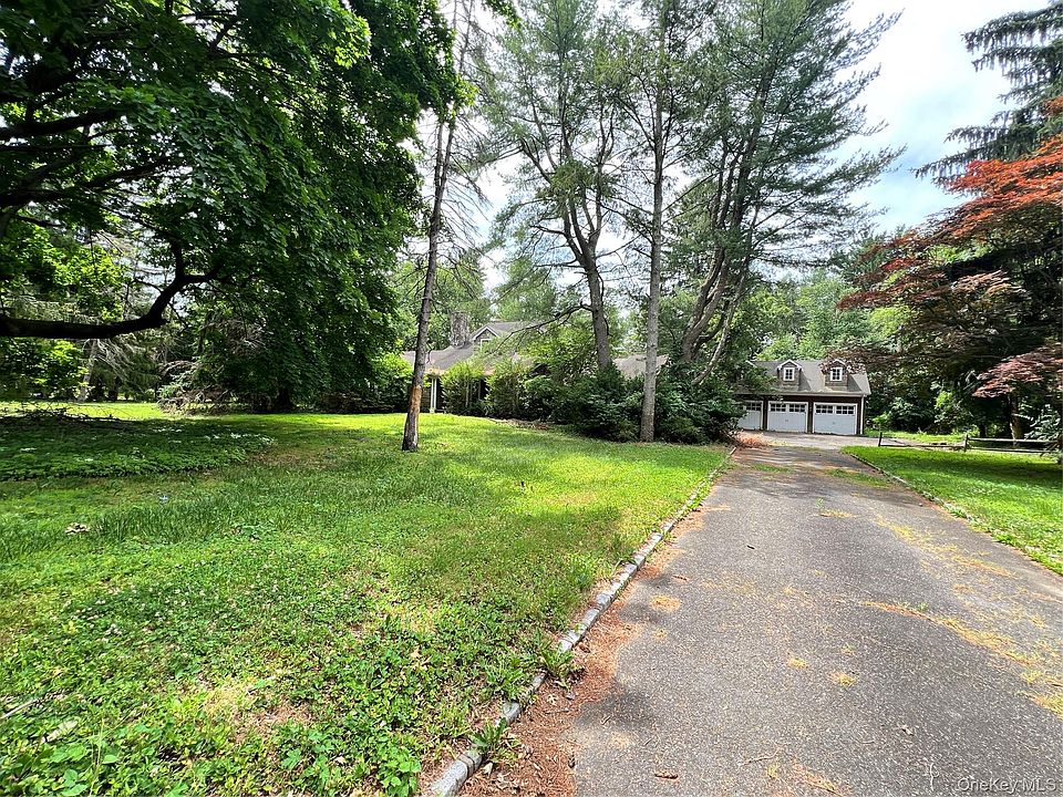 1st image of 7 Locust Lane