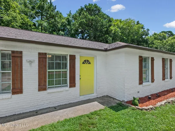 8144 Cedarbrook Dr, Southaven, MS 38671