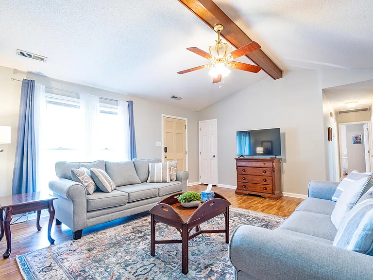 2703 Carrington Dr SW — Photo 10