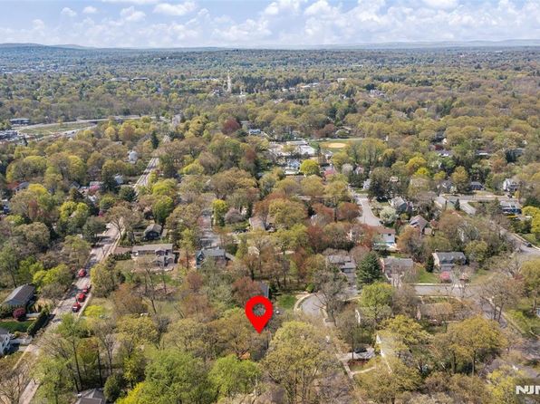 332 Jefferson St, Ridgewood, NJ 07450