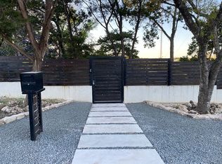 1500 Ridgecrest Dr, Austin, TX 78746