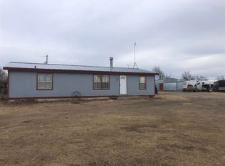 782 N West Rd, Wellington, KS 67152