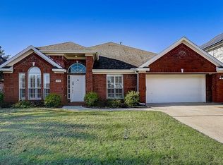4016 Falcon Ridge Dr, Haltom City, TX 76137