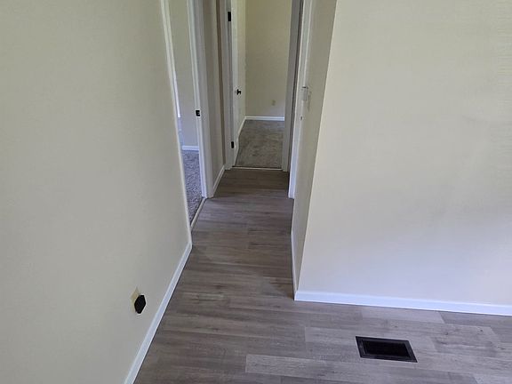 5th image of 120 Blythe Rd