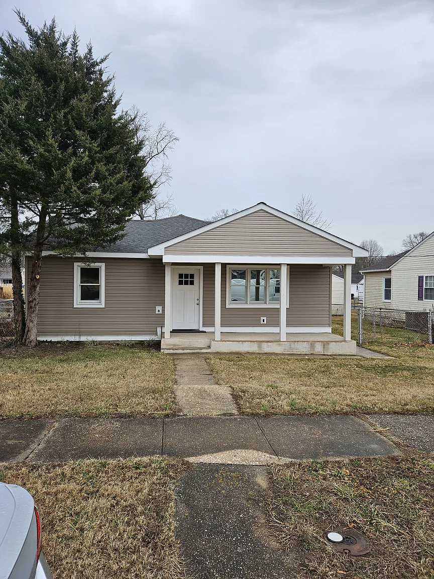 505 Walker St photo 1