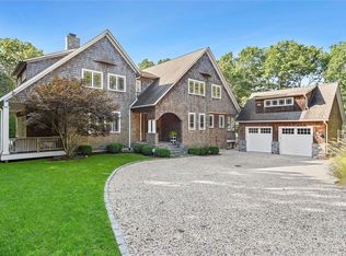 122 Middle Line Hwy, Southampton, NY 11968