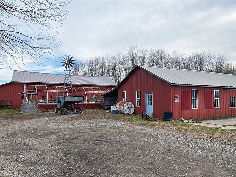 2nd image of 2780 Stanhope Kelloggsville Rd