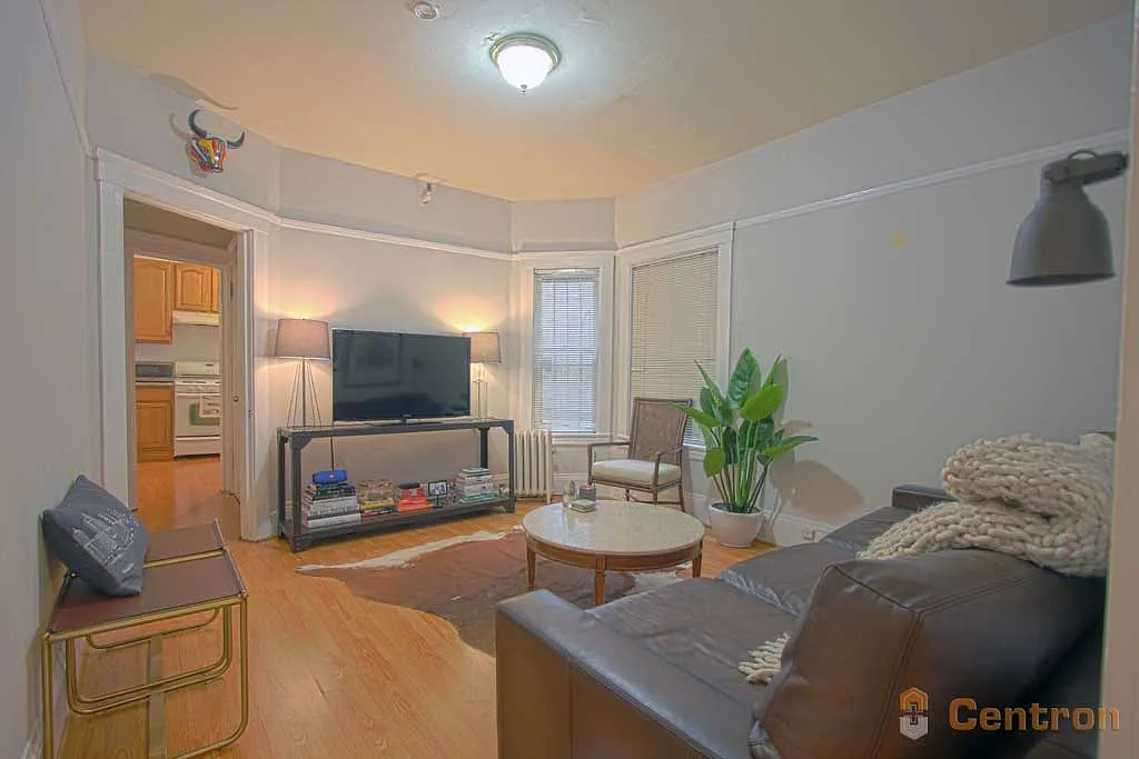 1 bed, 700 sqft, $3,600 — Photo 4